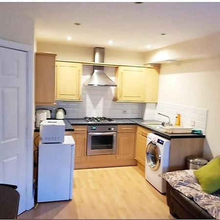 Pinfold Court Apartments Knowsley Exterior photo